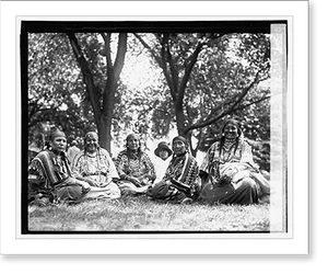 Antique Architecture - White House - Blackfeet squaw at, 1923