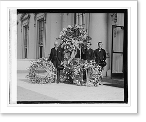 Vintage Photo Print - British wreaths - Vintage Wall Art Gift