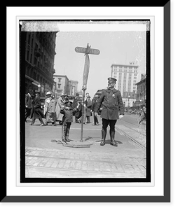 Julius Daranyi, midget traffic cop, 6/8/24, Historic Print