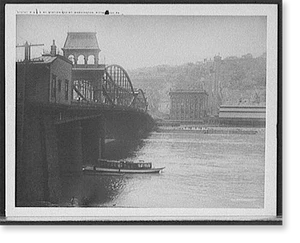 Antique Architecture - Pittsburgh, Pennsylvania - P. & L.E. Ry