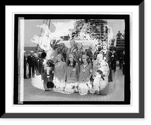 Historic Framed Print, Debs sign up officers & crew of Mayflower for Red Cross, 11/5/25,  17-7/8" x 21-7/8"
