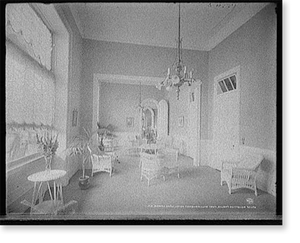 Antique Architecture - Lake George - Reception parlor