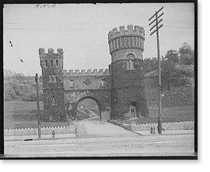 Antique Architecture - Cincinnati - The Elsinore Tower gate, Eden Park
