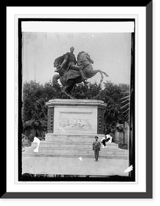 Black & White Photo - Peru. Statue of Bolivar, Lima