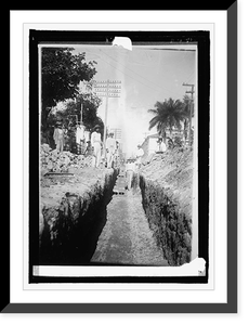 Salvador. Laying telephone wires, San Salvador, Historic Reproduction