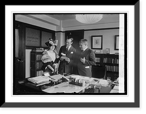 Historic Framed Print, Chas. Ray & wife with Davis, [11/24/23],  17-7/8" x 21-7/8"