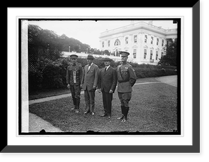 Black & White Photo - Sgt. Willie Sandlin, Gen. F.T. Hines, Gen, 1924