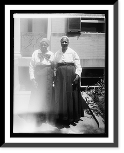 Black & White Photo - Susan Gallery & Tabby Page, 1920