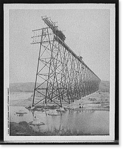 Black & White Photo - Erecting Lethbridge viaduct, Lethbridge, Alberta