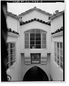 Antique Architecture - Palo Alto, California - Courtyard Building (2)