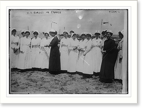 Vintage Photo Print - U.S. nurses in Fr - Antique Wall Decor Print