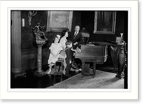 Black & White Photo - Blackton family - Antique Wall Decor Print