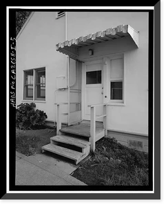 Historic Framed Print, Winehaven, Elongated Three-Bedroom-Plan Residence, Point Molate Naval Fuel Depot, Richmond, Contra Costa County, CA - 5,  17-7/8" x 21-7/8"
