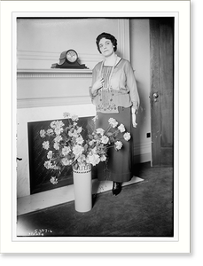 Black & White Photo - Gentle - Antique Wall Decor Print