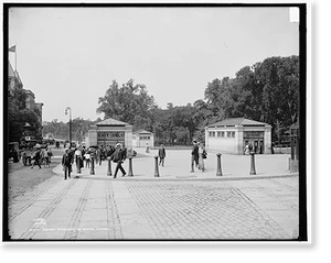 Black & White Photo - Boston - Subway entrances on Common