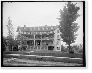 Black & White Photo - Catskills - Gray Court Inn, Stamford