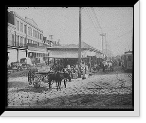 Black & White Photo - New Orleans, Louisiana - French Market (1)
