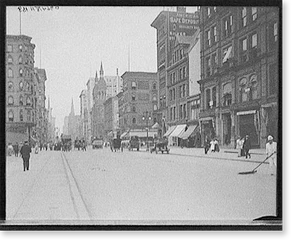 Vintage Street Scene - New York City - Traffic at Fifth Avenue