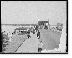 Vintage Street Scene - Detroit - View of Belle Isle Bridge in taken