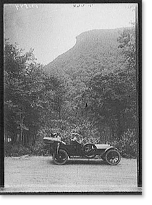 Vintage Landscape - White Mountains - Automobile in front of Old Man