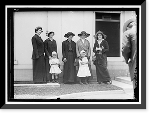 Historic Framed Print, [LINDSEY, BEN B. JUDGE. MRS. LINDSEY; JUDGE LINDSEY; MRS. PEARL JOLLY; MRS. MARY PETRUCCI; MRS. M. H. THOMAS AND CHILDREN],  17-7/8" x 21-7/8"