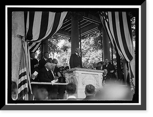 ARLINGTON NATIONAL CEMETERY. WILSON SPEAKING, MEMORIAL DAY; MRS. WILSON AND DANIELS AT RIGHT, Historic Reproduction
