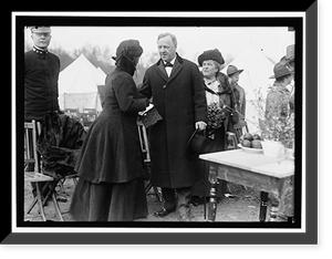 WOMAN'S NATIONAL SERVICE SCHOOL UNDER WOMAN'S SECTION, NAVY LEAGUE. SEC. DANIELS AND MRS. GEORGE DEWEY AT OPENING OF 1918 SESSION. MRS. DANIELS AT RIGHT, Vintage Poster