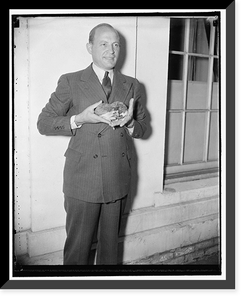 Antique Portrait - Washington DC - Tropical porcupines presented