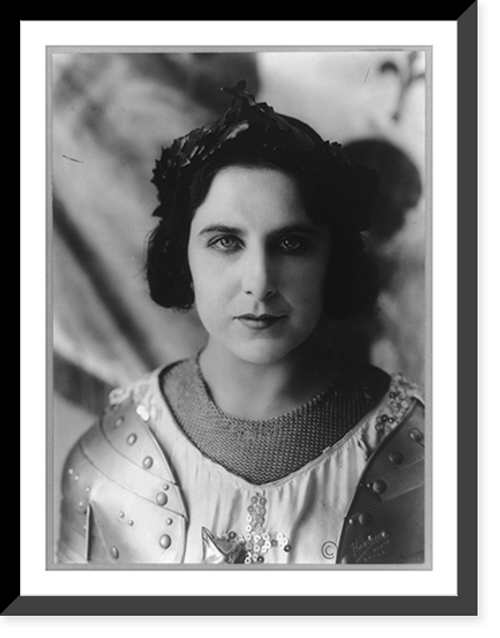 Historic Framed Print, [Geraldine Farrar, head-and-shoulders portrait, facing front],  17-7/8" x 21-7/8"
