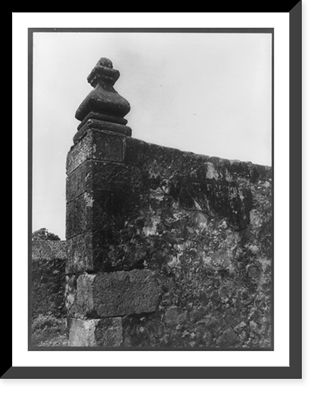 Finial and colonial wall, Antique Print