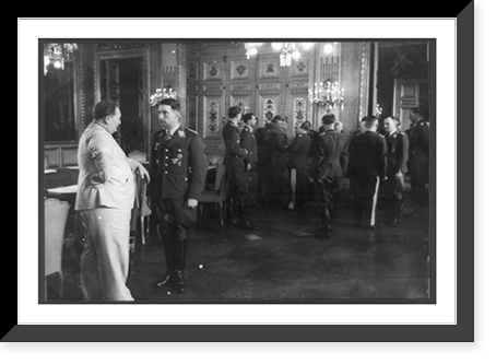 Kommandeurbesprechung in Paris im Palais am Quai d'Orsay, Antique Print