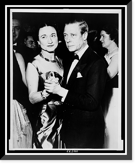The Duke and Duchess of Windsor in a slow waltz at the assembly ball in the Hotel Sherry-Netherland, Antique Wall Art