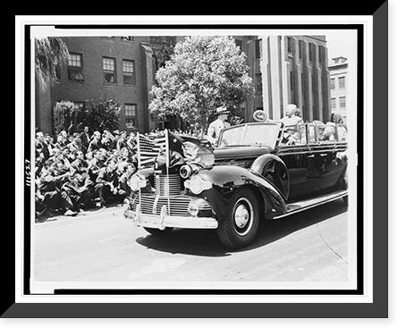 Truman waves greeting to wounded Classic, Vintage Print