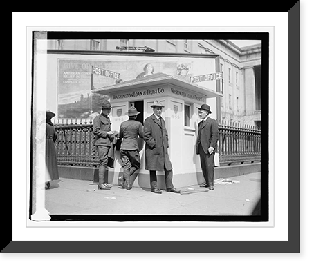 War savings stamp booth, 9th & F, NW, Washington, D.C, Antique Wall Art