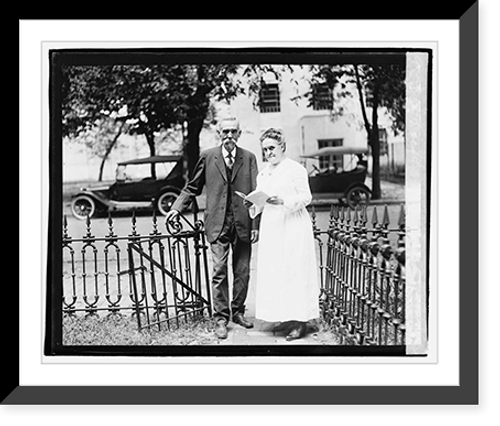 Historic Framed Print, Dwight [...] and Annie Liles, 8/3/20,  17-7/8" x 21-7/8"
