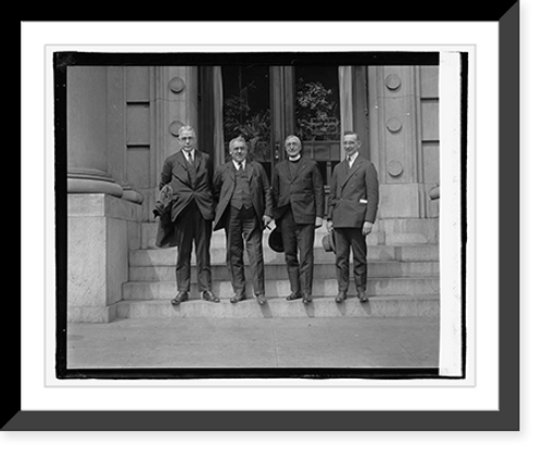 Historic Framed Print, Lamb's Club group, [4/10/23],  17-7/8" x 21-7/8"