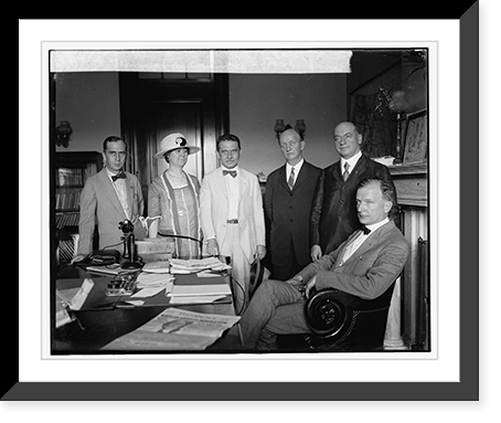 Historic Framed Print, Nomination Committee - Progressive party, [7/19/24],  17-7/8" x 21-7/8"