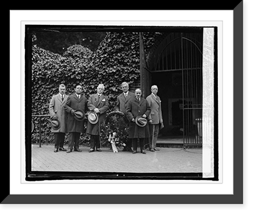 Historic Framed Print, President Elect Gerardo Machado at Mt. Vernon, 4/17/25,  17-7/8" x 21-7/8"
