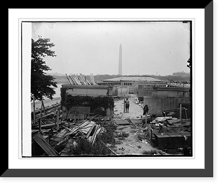 Destroying bath house at Tidal bathing beach, 8/10/25, Antique Poster