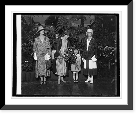 Mrs. Longworth, Mrs. Coolidge, Lynda Bisset & Mrs. Dawes (Amer. Horticultural Soc.), 6/8, Historic Reproduction