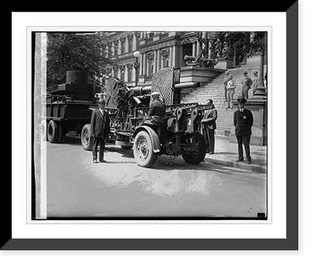 Good inspects auto aircraft gun, 5/24/29, Antique Wall Art