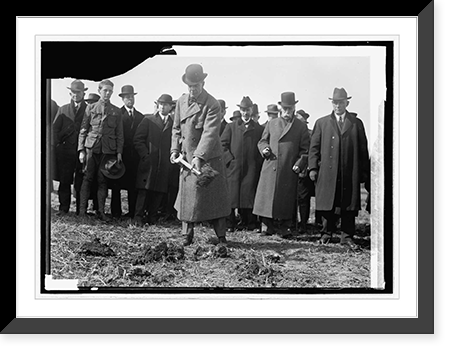 Historic Framed Print, Col. Harts breaking ground for Lincoln Mem.,  17-7/8" x 21-7/8"