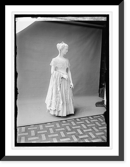 Mrs. Andrew Jackson, Jr. (gown), 6/5/22, Historic Print