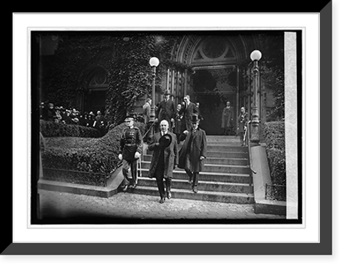 Historic Framed Print, Harding at funeral Don Gutierez, 11/11/22,  17-7/8" x 21-7/8" Historic Framed Print, Harding at funeral Don Gutierez, 11/11/22,  17-7/8" x 21-7/8"