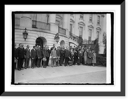 Historic Framed Print, Winners of safety prizes, Highway Education Board & Nat'l Auto Chamber of Commerce, [4/1,  17-7/8" x 21-7/8"