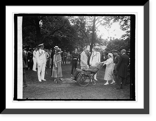 Historic Framed Print, White House [Washington, D.C.] garden party to wounded vets, 5/21/25 - 2,  17-7/8" x 21-7/8"