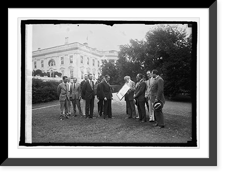 Historic Framed Print, Con. from Nat'l Press Club show new bldg. plans to Coolidge, 9/15/25,  17-7/8" x 21-7/8"
