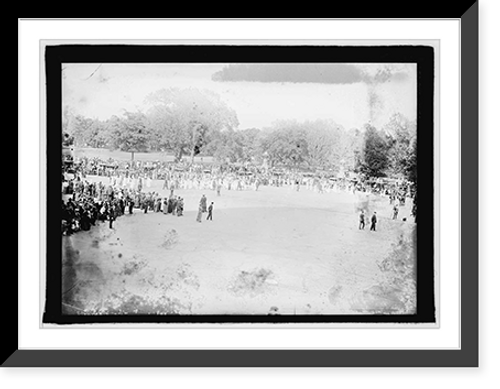 Historic Framed Print, Suffragettes, U.S. Capitol, [Washington, D.C.], 1915,  17-7/8" x 21-7/8"