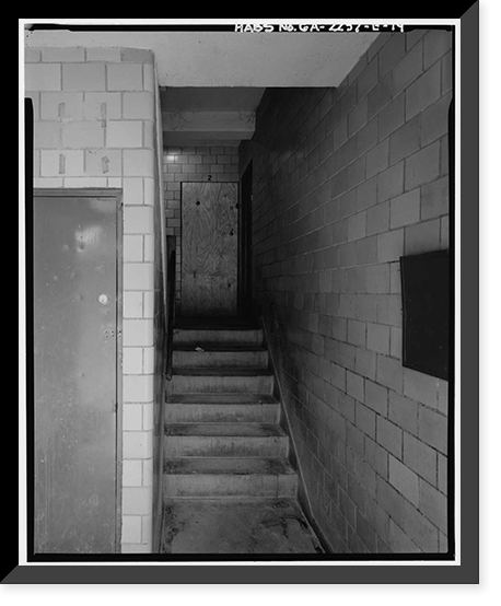 Techwood Homes, Building No. 3, 559 Techwood Drive & 129-135 Merrit Avenue, Atlanta, Fulton County, GA - 19, Vintage Print
