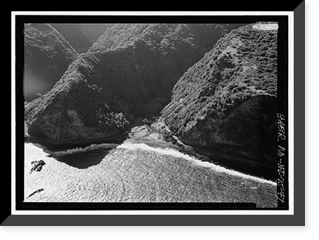 Historic Framed Print, Hana Belt Road, Between Haiku and Kaipahulu, Hana vicinity, Maui County, HI - 47,  17-7/8" x 21-7/8"
